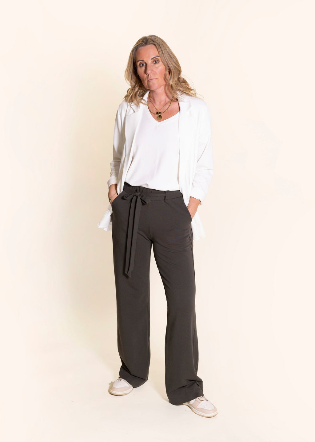 ATHENA v-neck, short sleeve top, warm white