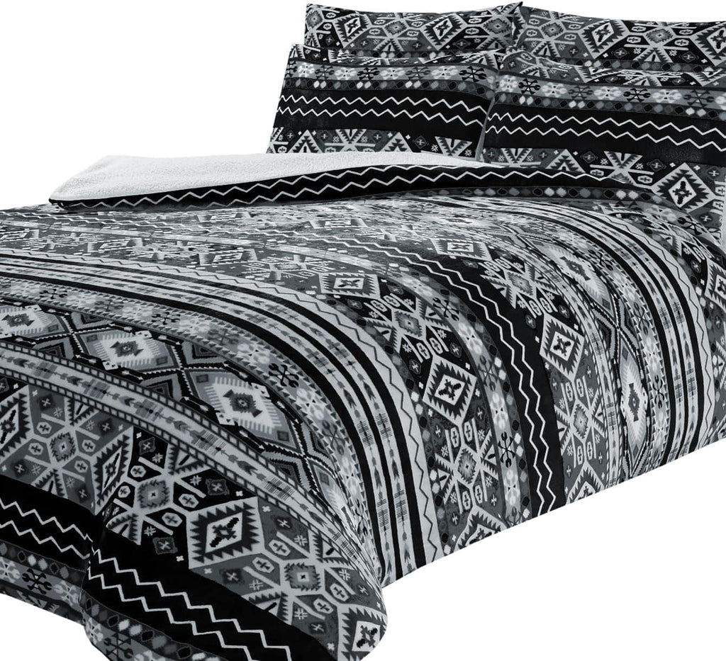 OLIVIA ROCCO Aztec Print Teddy Duvet Set With Reversible Sherpa Fleece Fur Luxurious Winter Comfort Single Double King Sizes