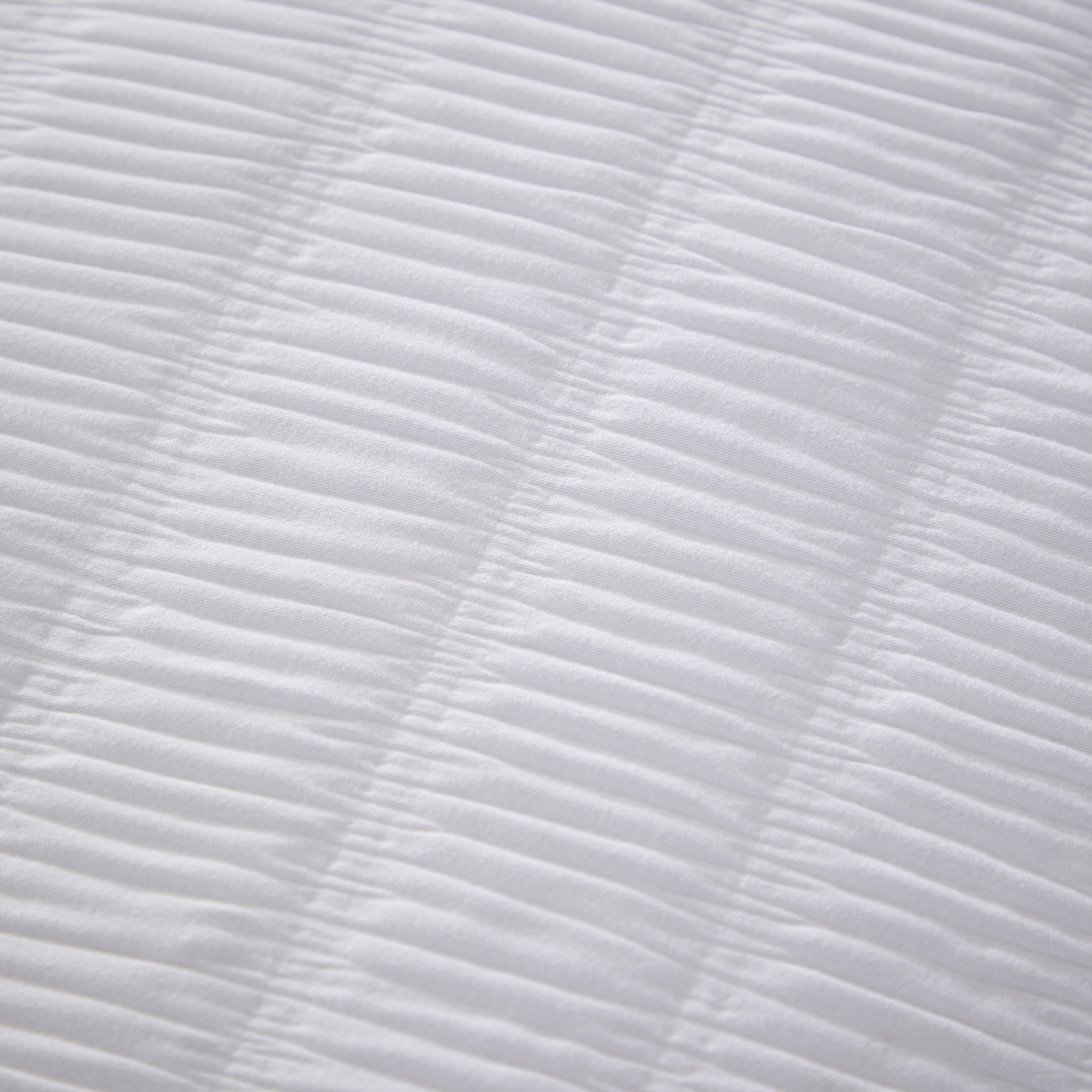 OLIVIA ROCCO Belgravia White Microfibre Duvet Cover Set With Pillowcases Soft Easy Care Modern Minimalist Bedding Machine Washable All Season