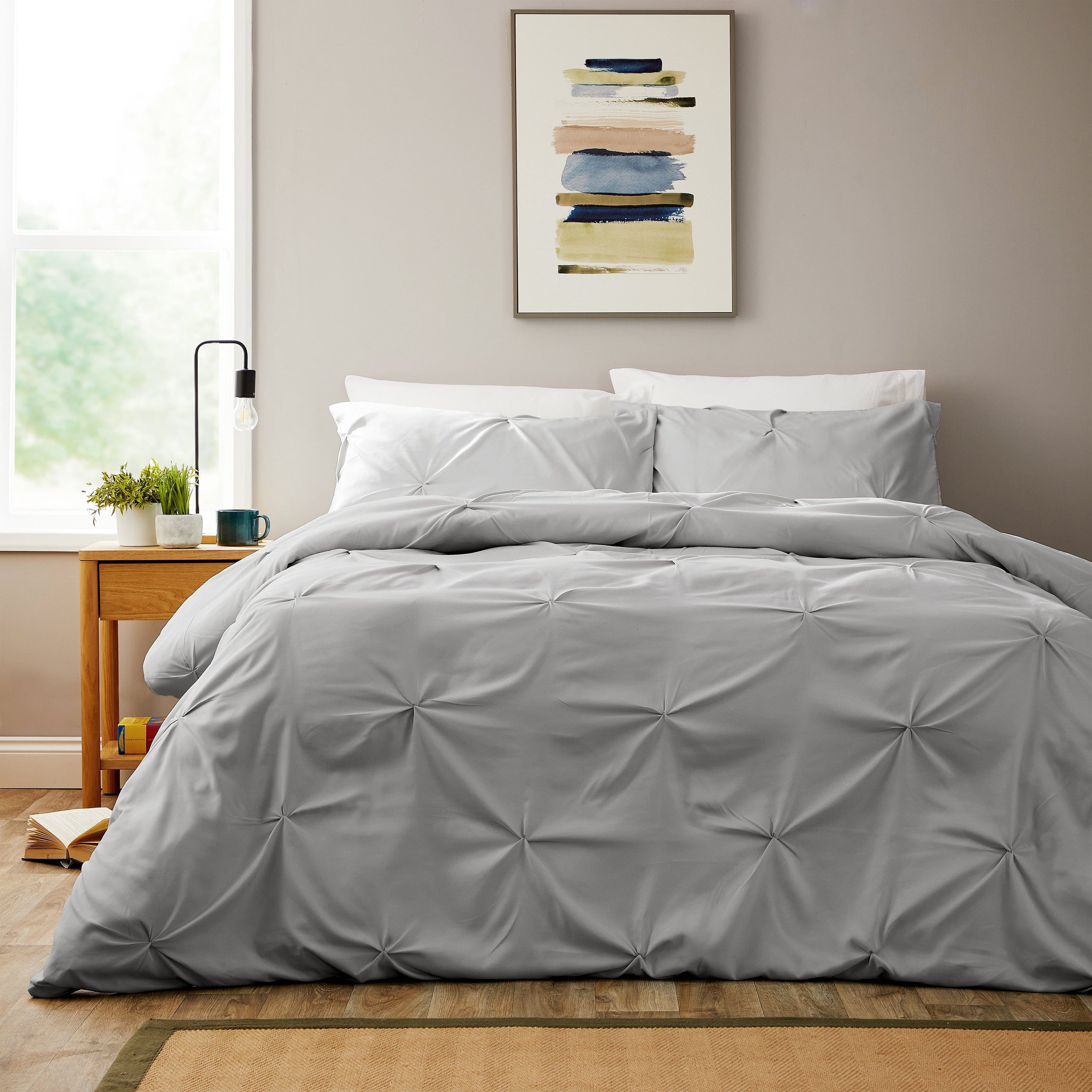 OLIVIA ROCCO Textured Pintuck Ruffles Pleated Microfibre Duvet Cover Set With Pillowcases Soft Breathable Easy Care Bedding