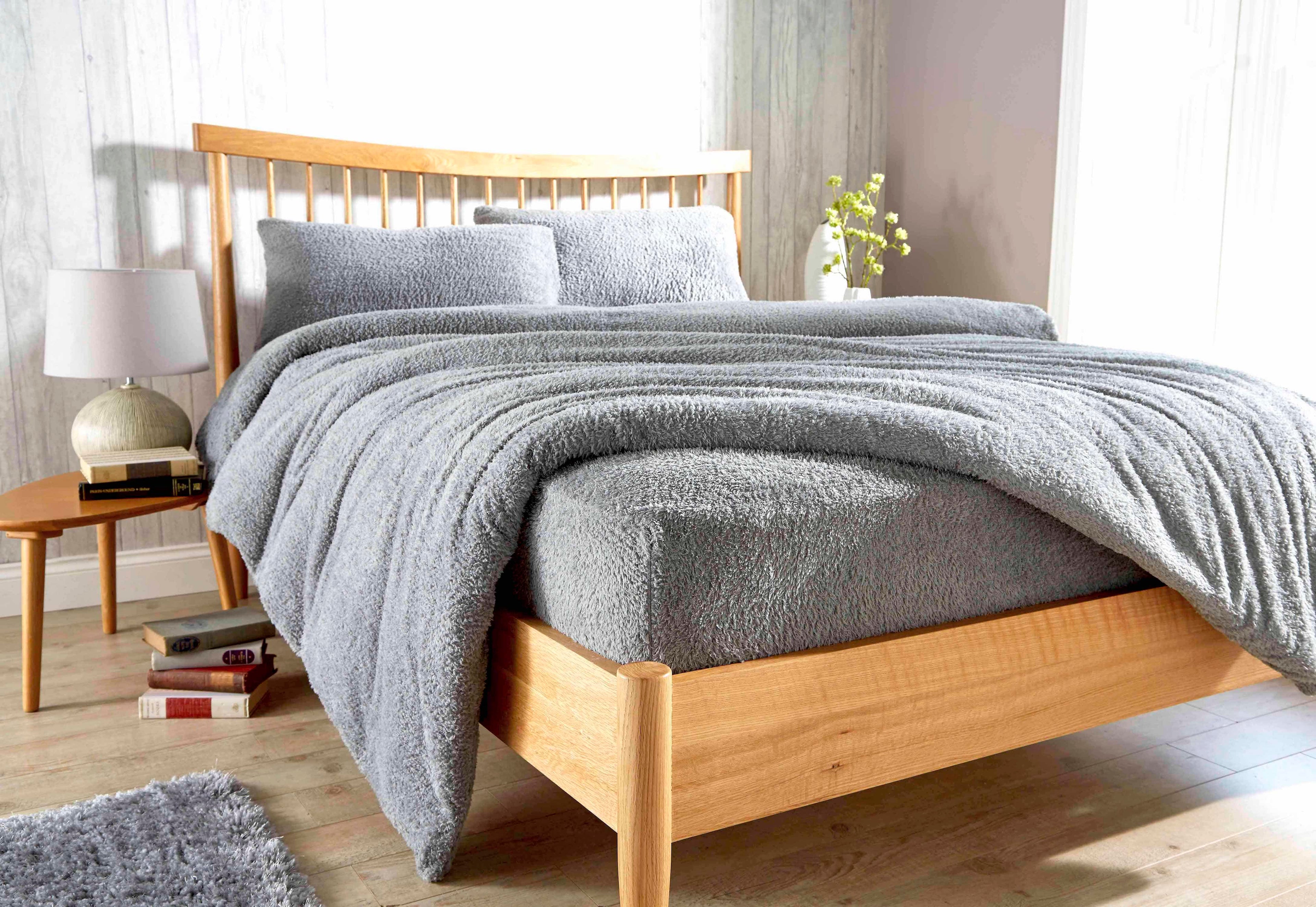 OLIVIA ROCCO Teddy Fleece Extra Deep Fitted Sheet Plush Soft Winter Bedding Snug Elastic Edges Multiple Sizes And Colors