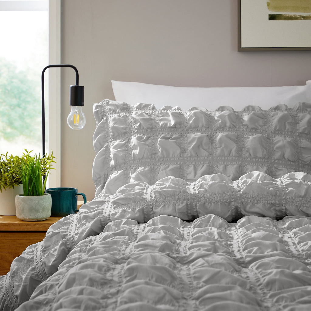 OLIVIA ROCCO Soho Grey Microfibre Duvet Cover Set With Pillowcases Quilted Super Soft Easy Care Bedding Bed Linen Set Machine Washable